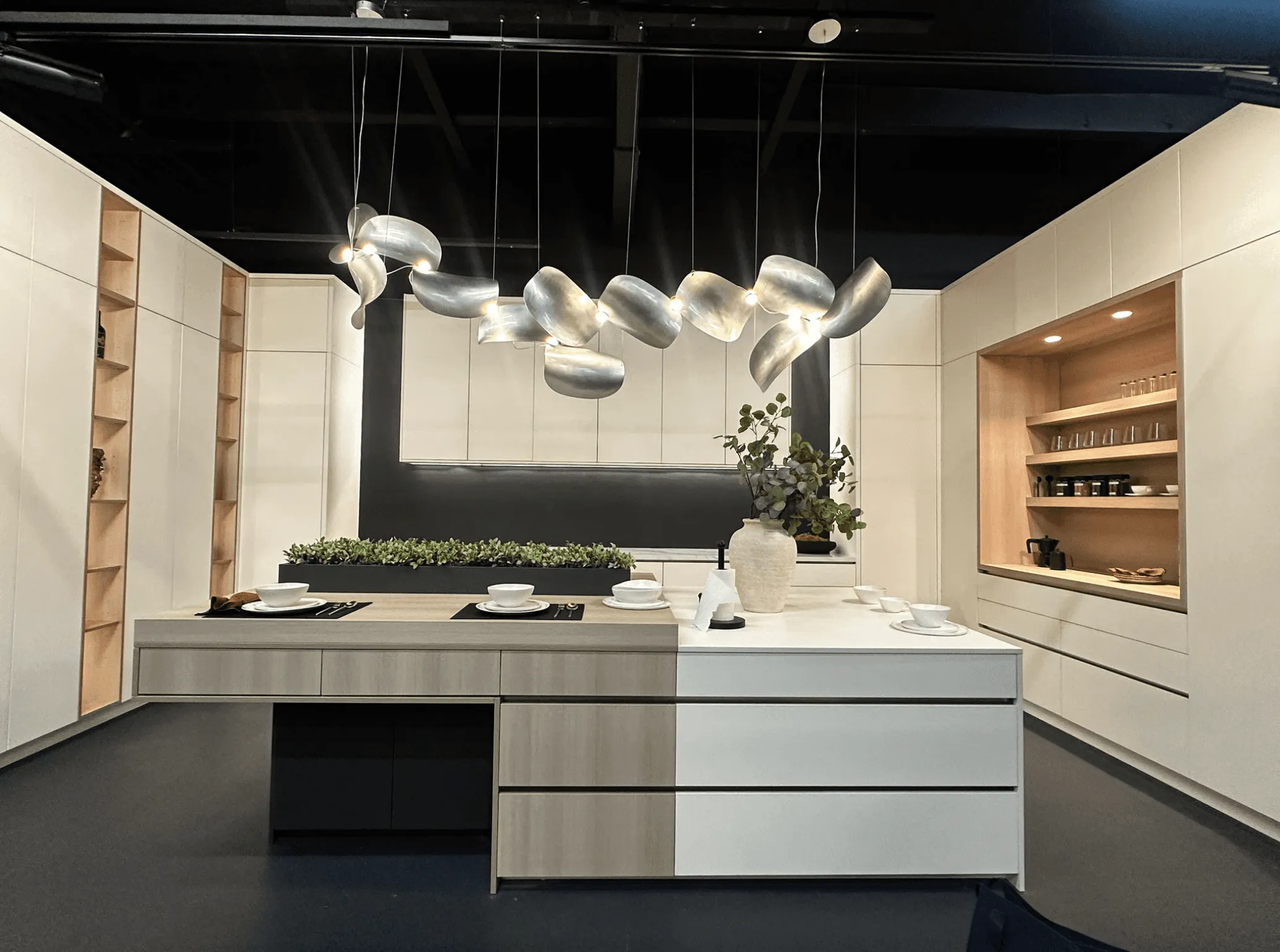 Showroom 1